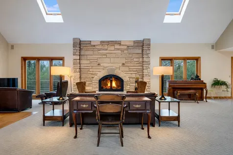 38W710 Bonnie Court St. Charles IL 60175
