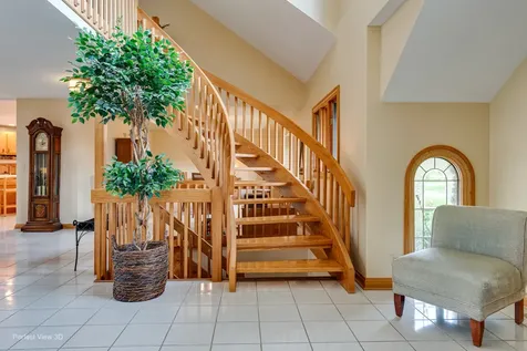 38W710 Bonnie Court St. Charles IL 60175