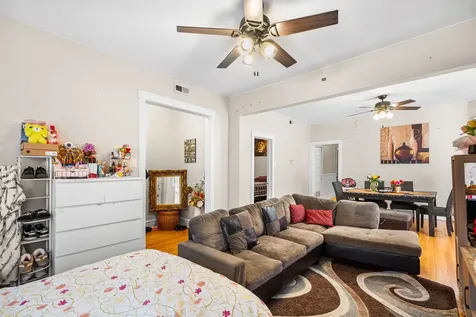 4535 North Spaulding Avenue Chicago IL 60625