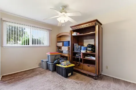 69 Paddock Street Montgomery IL 60538