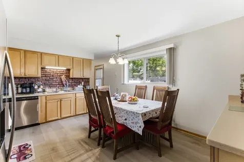 69 Paddock Street Montgomery IL 60538