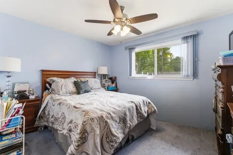 69 Paddock Street Montgomery IL 60538