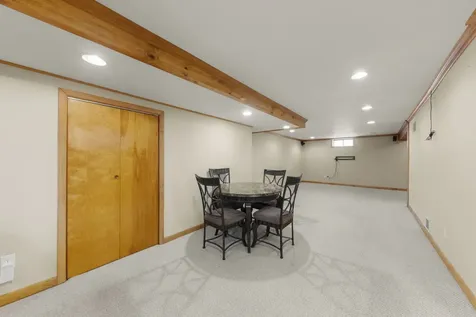 679 North West Road Lombard IL 60148