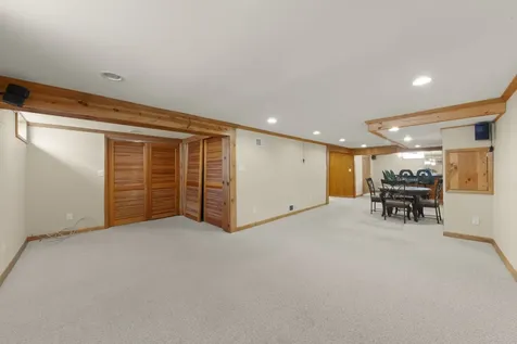 679 North West Road Lombard IL 60148
