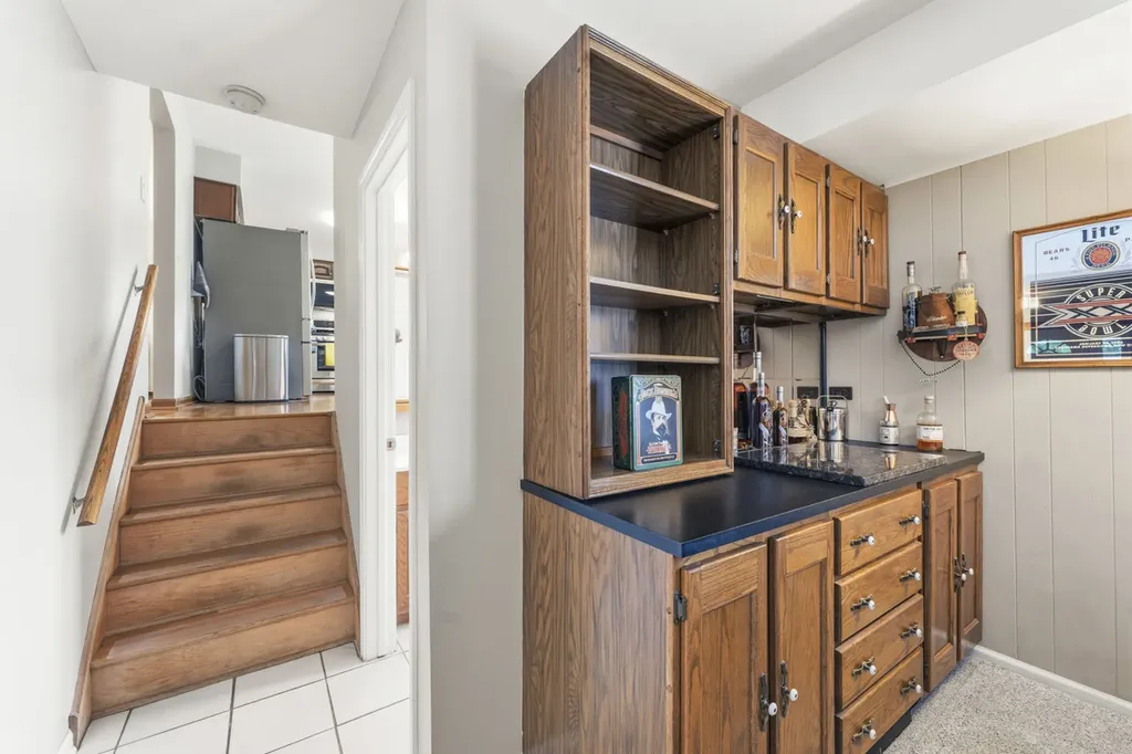 415 Cypress Court Schaumburg IL 60193