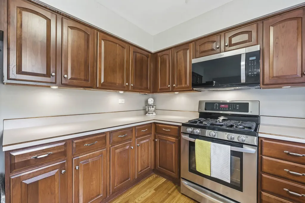 415 Cypress Court Schaumburg IL 60193