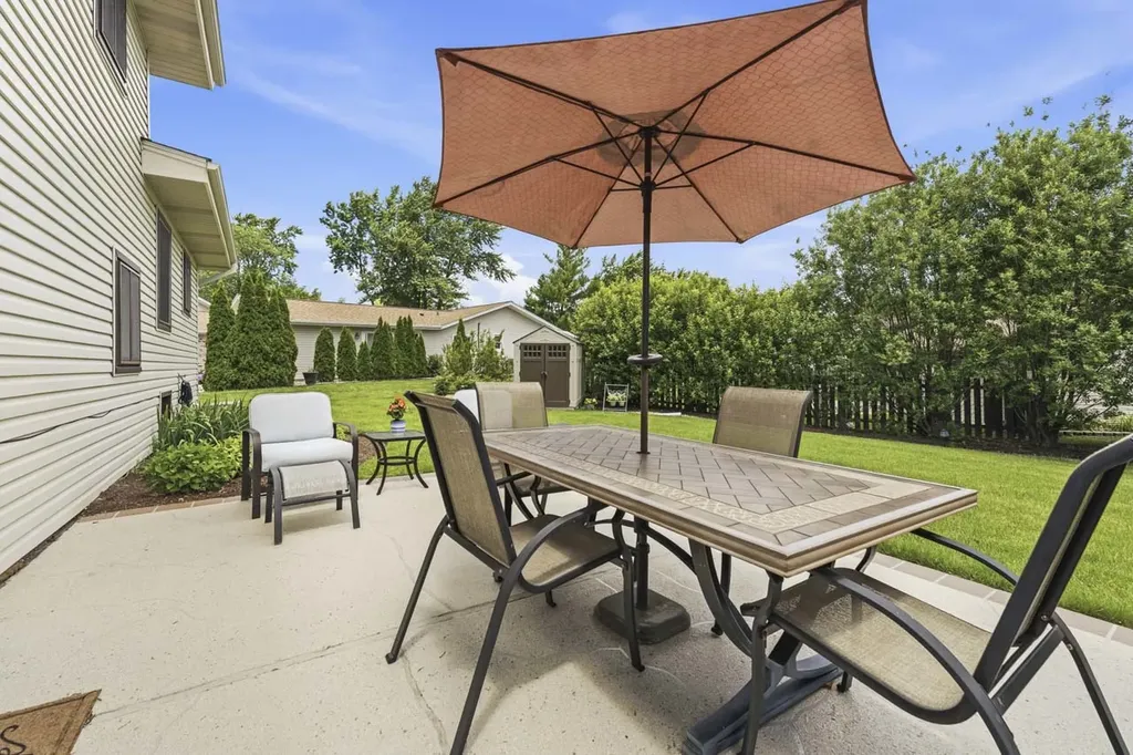 415 Cypress Court Schaumburg IL 60193
