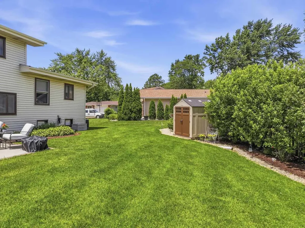 415 Cypress Court Schaumburg IL 60193