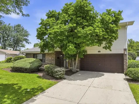 415 Cypress Court Schaumburg IL 60193