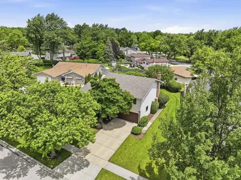 415 Cypress Court Schaumburg IL 60193