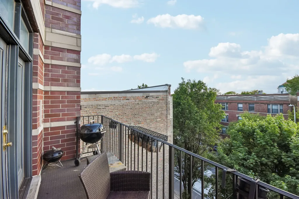 4345 South Indiana Avenue Chicago IL 60653