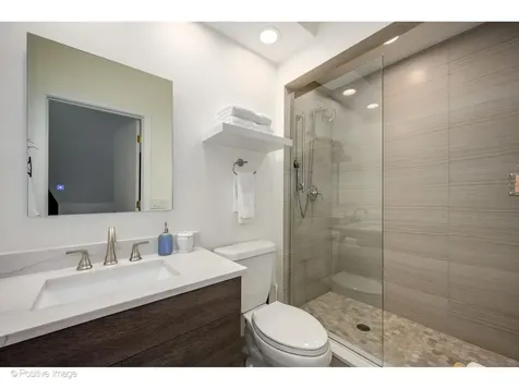 32 East Bellevue Place Chicago IL 60611