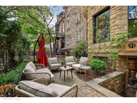 32 East Bellevue Place Chicago IL 60611