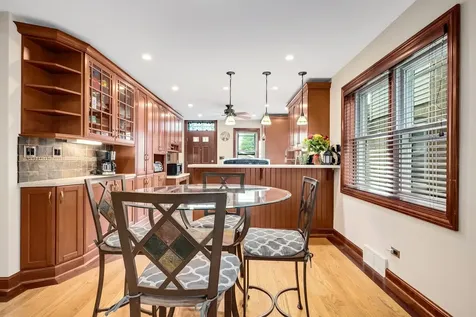 6217 South Mason Avenue Chicago IL 60638