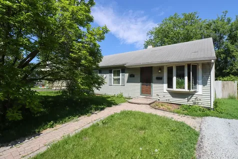 2107 Hermon Avenue Zion IL 60099