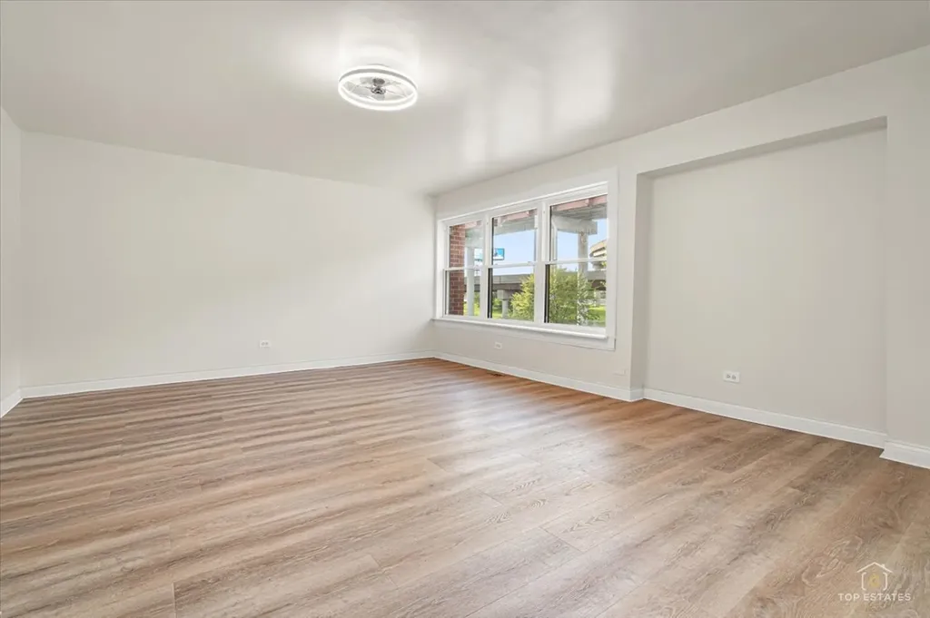 611 West 25th Place Chicago IL 60616