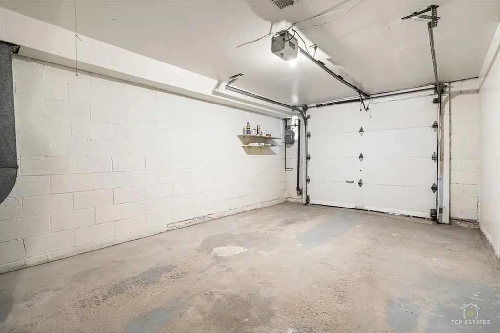 611 West 25th Place Chicago IL 60616