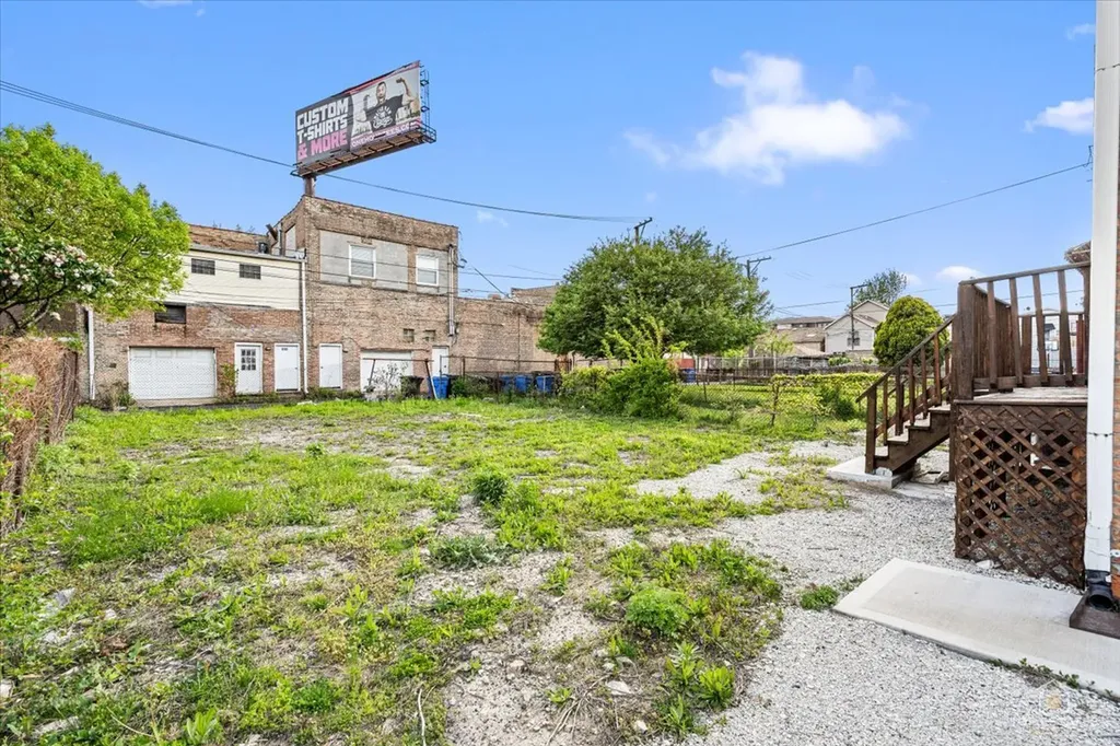 611 West 25th Place Chicago IL 60616