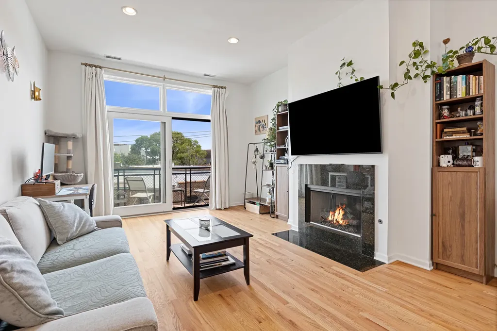 2089 West Wabansia Avenue Chicago IL 60647
