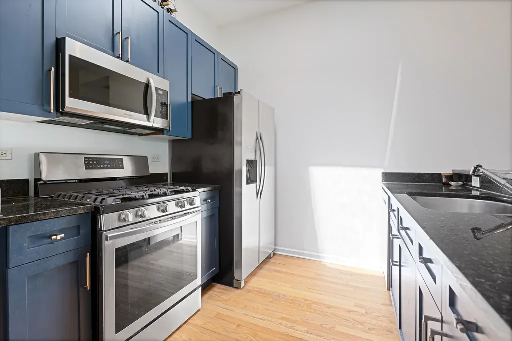 2089 West Wabansia Avenue Chicago IL 60647