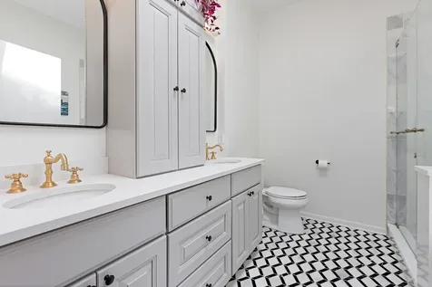 2089 West Wabansia Avenue Chicago IL 60647