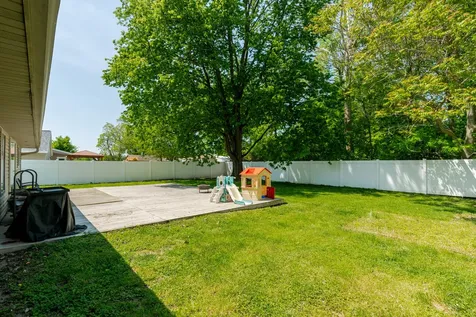 3018 Springfield Road East Peoria IL 61611