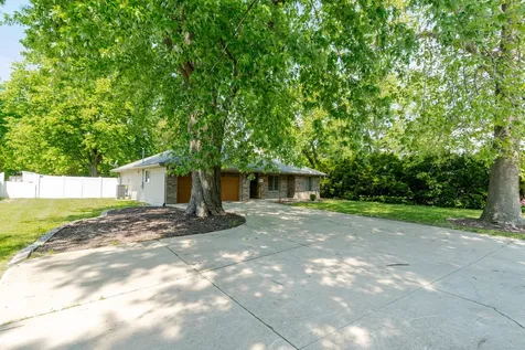 3018 Springfield Road East Peoria IL 61611