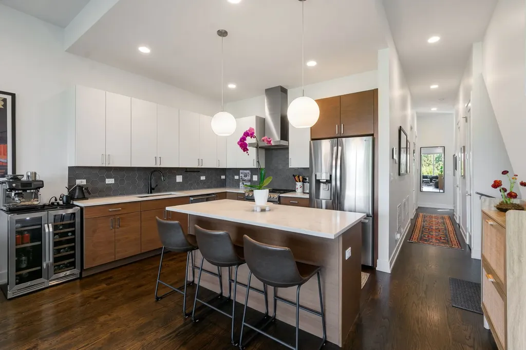 1217 North California Avenue N Chicago IL 60622