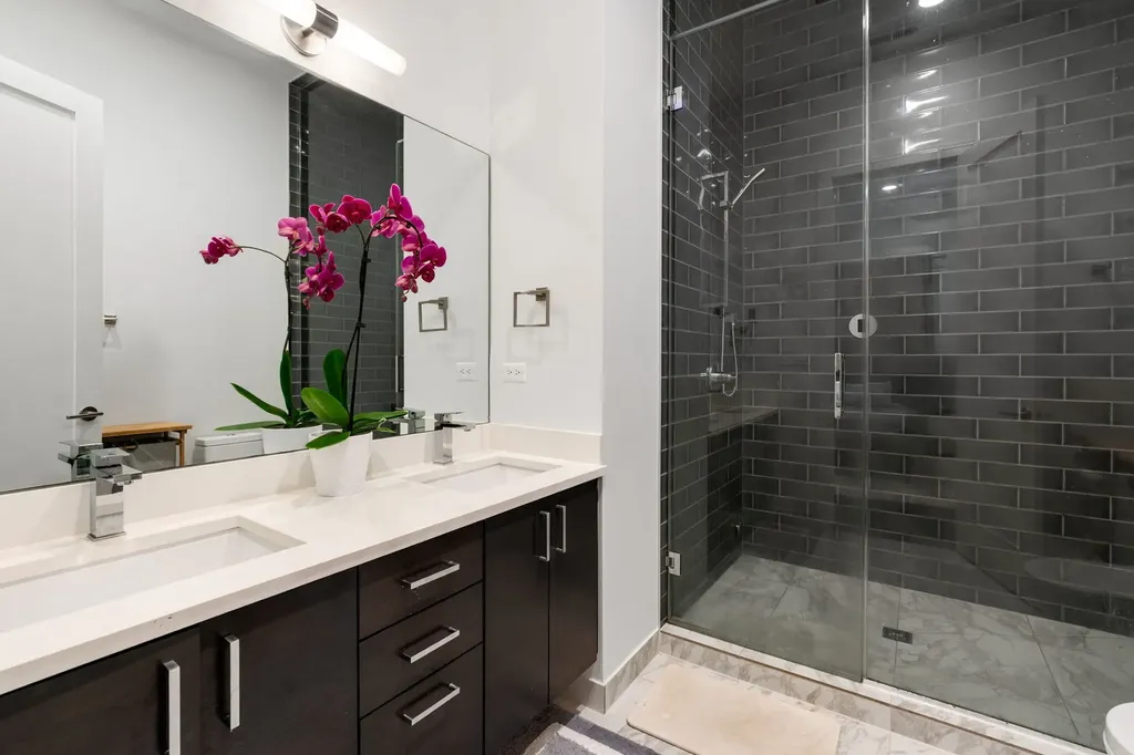 1217 North California Avenue N Chicago IL 60622