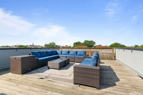 1217 North California Avenue Chicago IL 60622