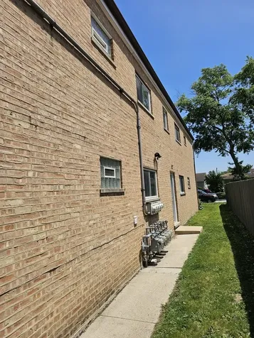 5330 South 73rd Court Summit IL 60501