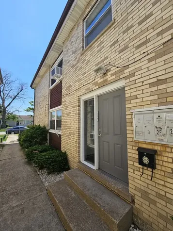 5330 South 73rd Court Summit IL 60501