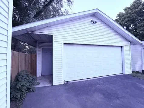 1005 West Taylor Street Bloomington IL 61701