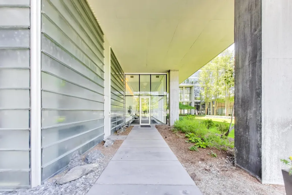 9655 Woods Drive Skokie IL 60077