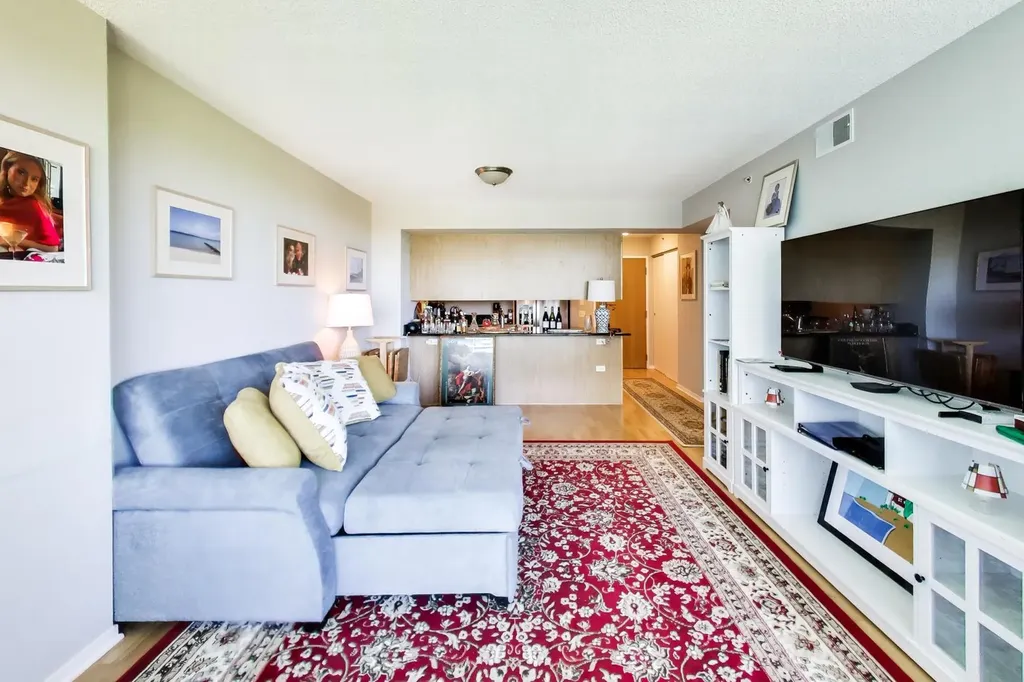 9655 Woods Drive Skokie IL 60077