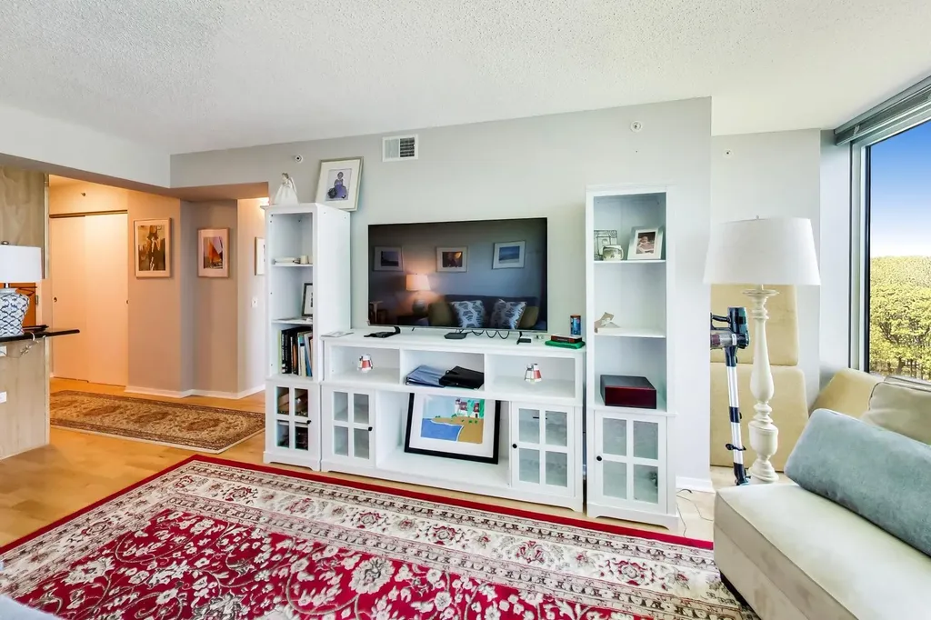 9655 Woods Drive Skokie IL 60077