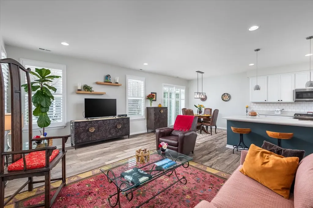 27W119 Redbud Lane Winfield IL 60190
