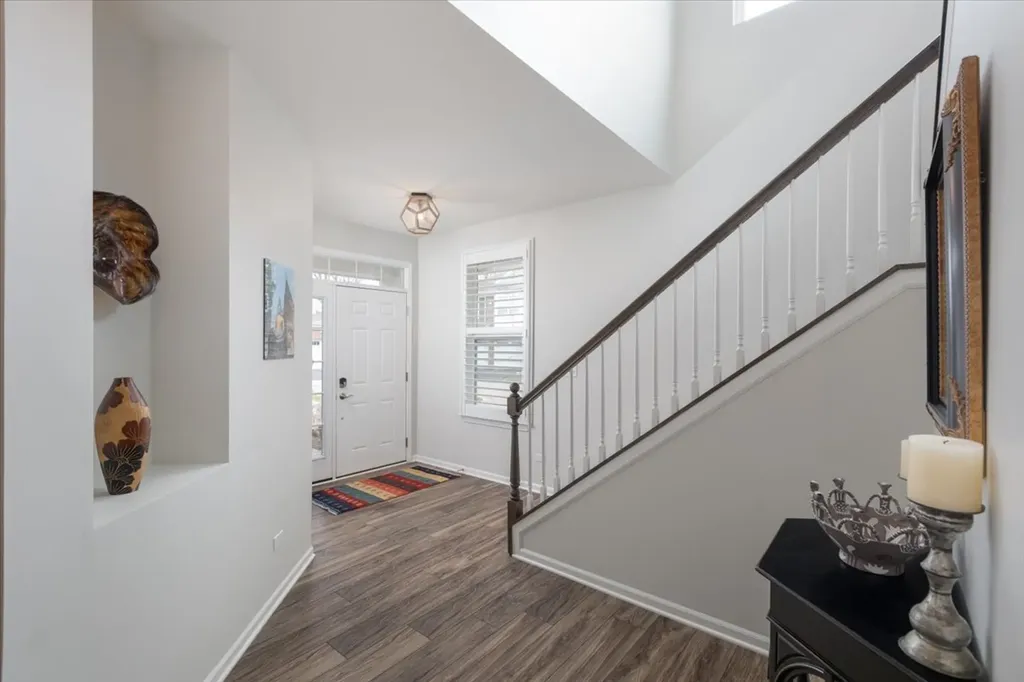 27W119 Redbud Lane Winfield IL 60190