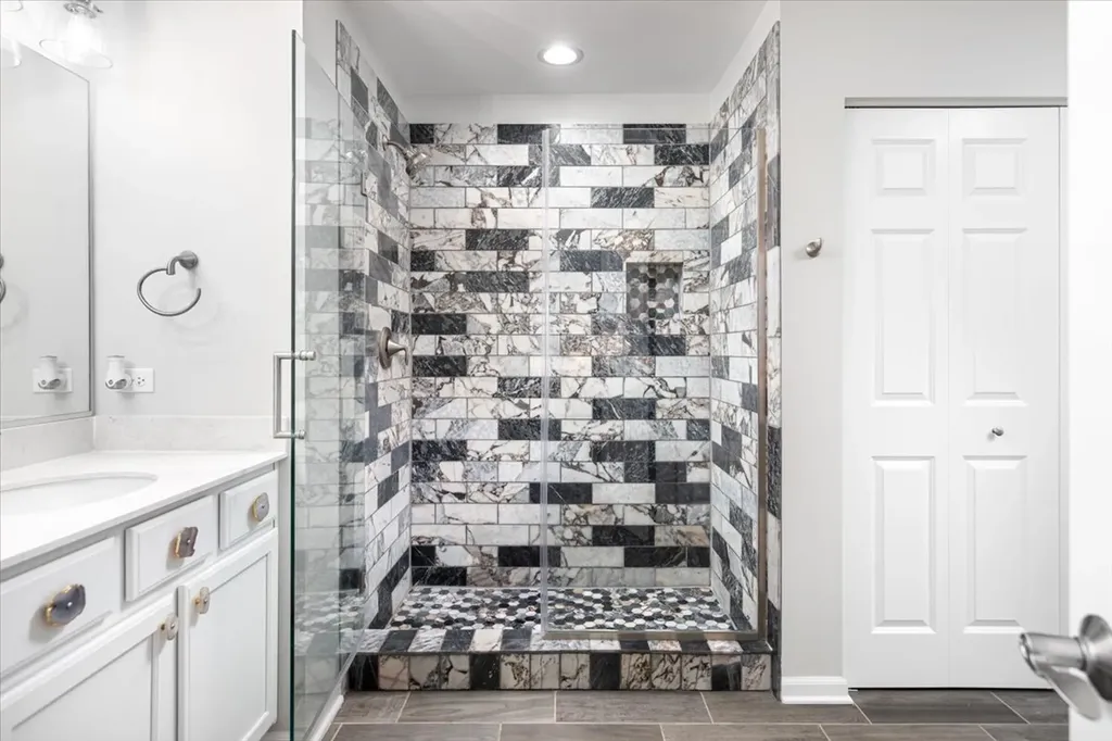 27W119 Redbud Lane Winfield IL 60190