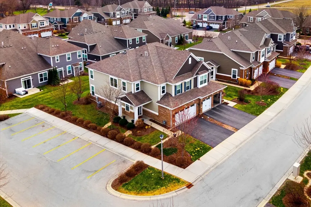 27W119 Redbud Lane Winfield IL 60190