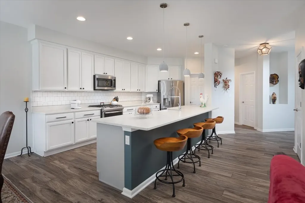 27W119 Redbud Lane Winfield IL 60190