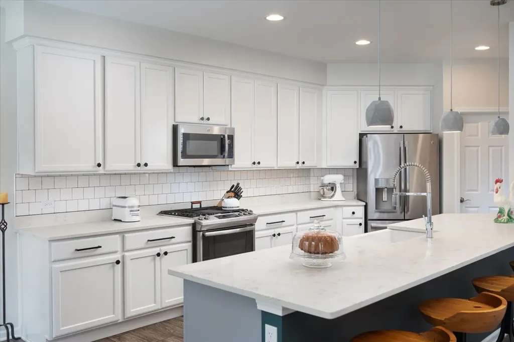 27W119 Redbud Lane Winfield IL 60190