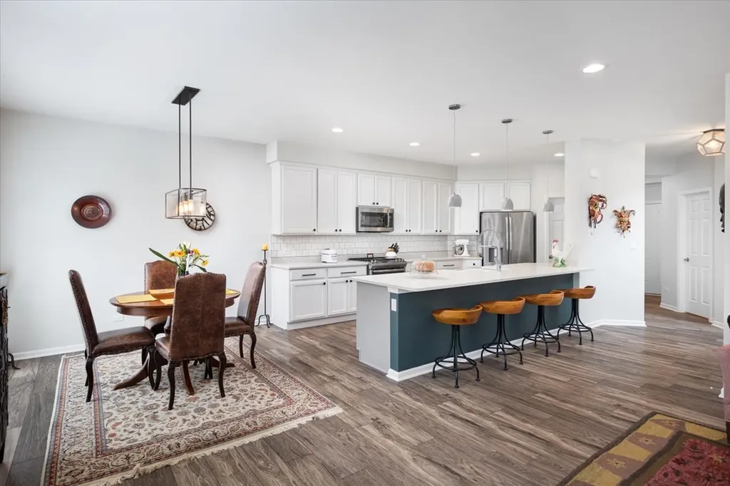 27W119 Redbud Lane Winfield IL 60190