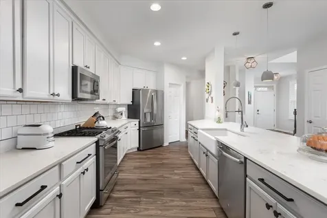 27W119 Redbud Lane Winfield IL 60190