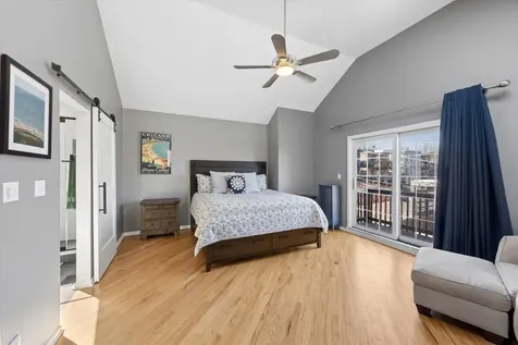 2338 North Oakley Avenue Chicago IL 60647