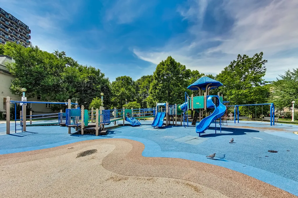 6171 North Sheridan Road Chicago IL 60660
