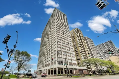 6171 North Sheridan Road Chicago IL 60660