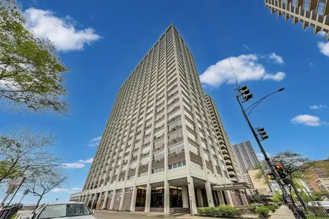 6171 North Sheridan Road Chicago IL 60660
