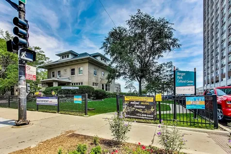 6171 North Sheridan Road Chicago IL 60660