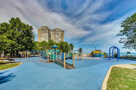 6171 North Sheridan Road Chicago IL 60660